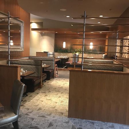 Best Western Premier Chateau Granville Hotel & Suites & Conference Centre Vancouver Esterno foto