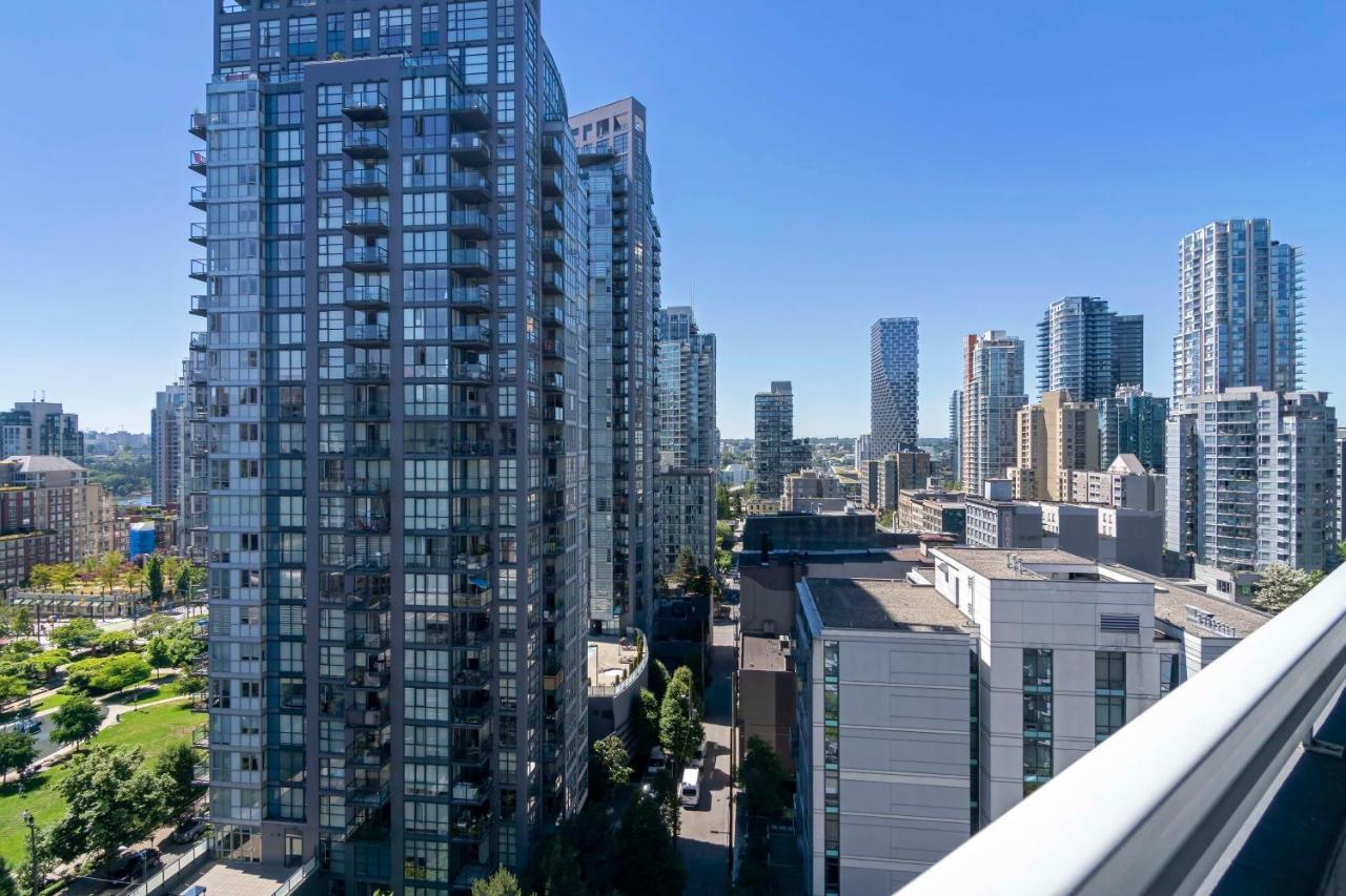 Best Western Premier Chateau Granville Hotel & Suites & Conference Centre Vancouver Esterno foto