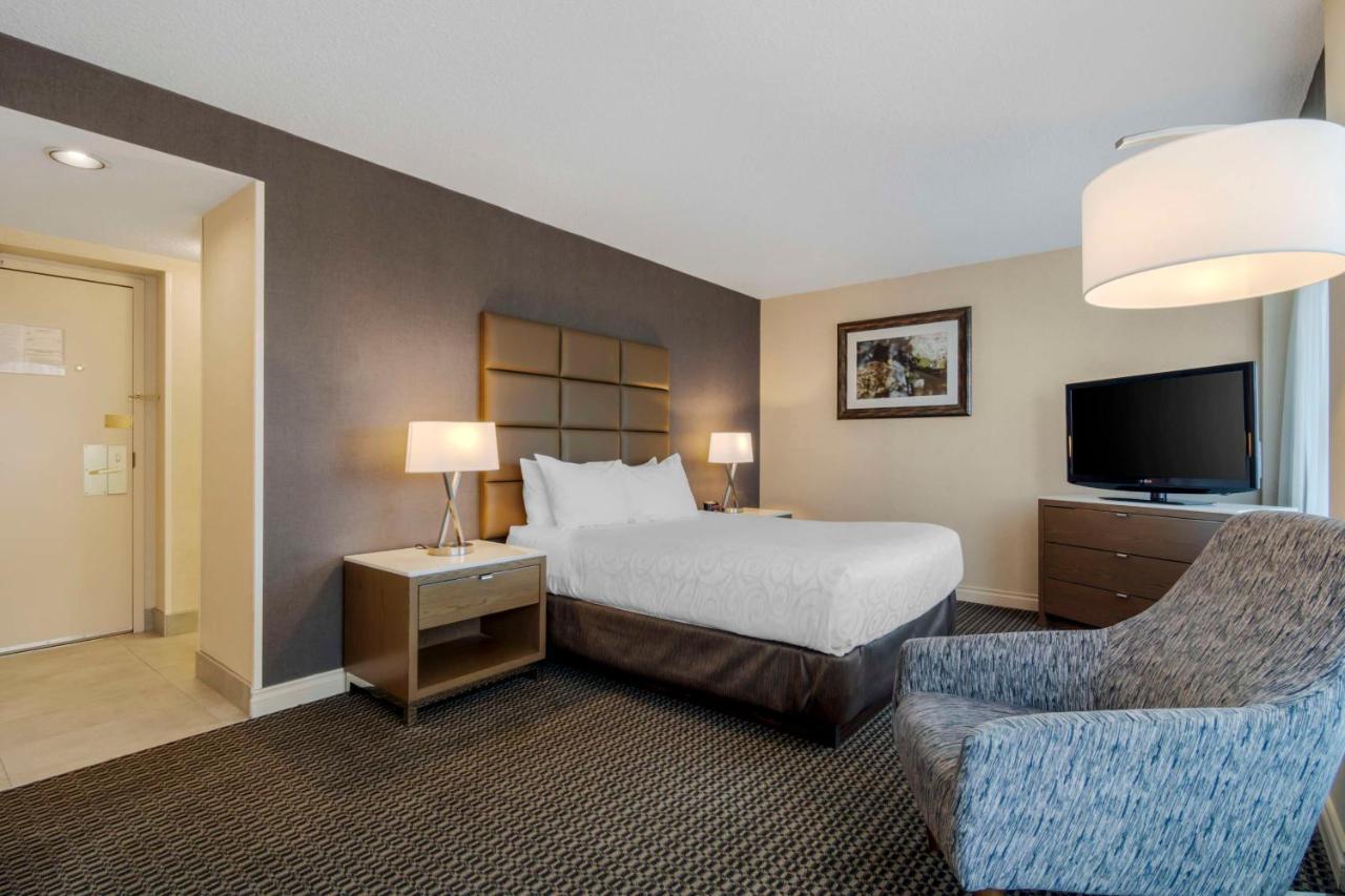 Best Western Premier Chateau Granville Hotel & Suites & Conference Centre Vancouver Esterno foto