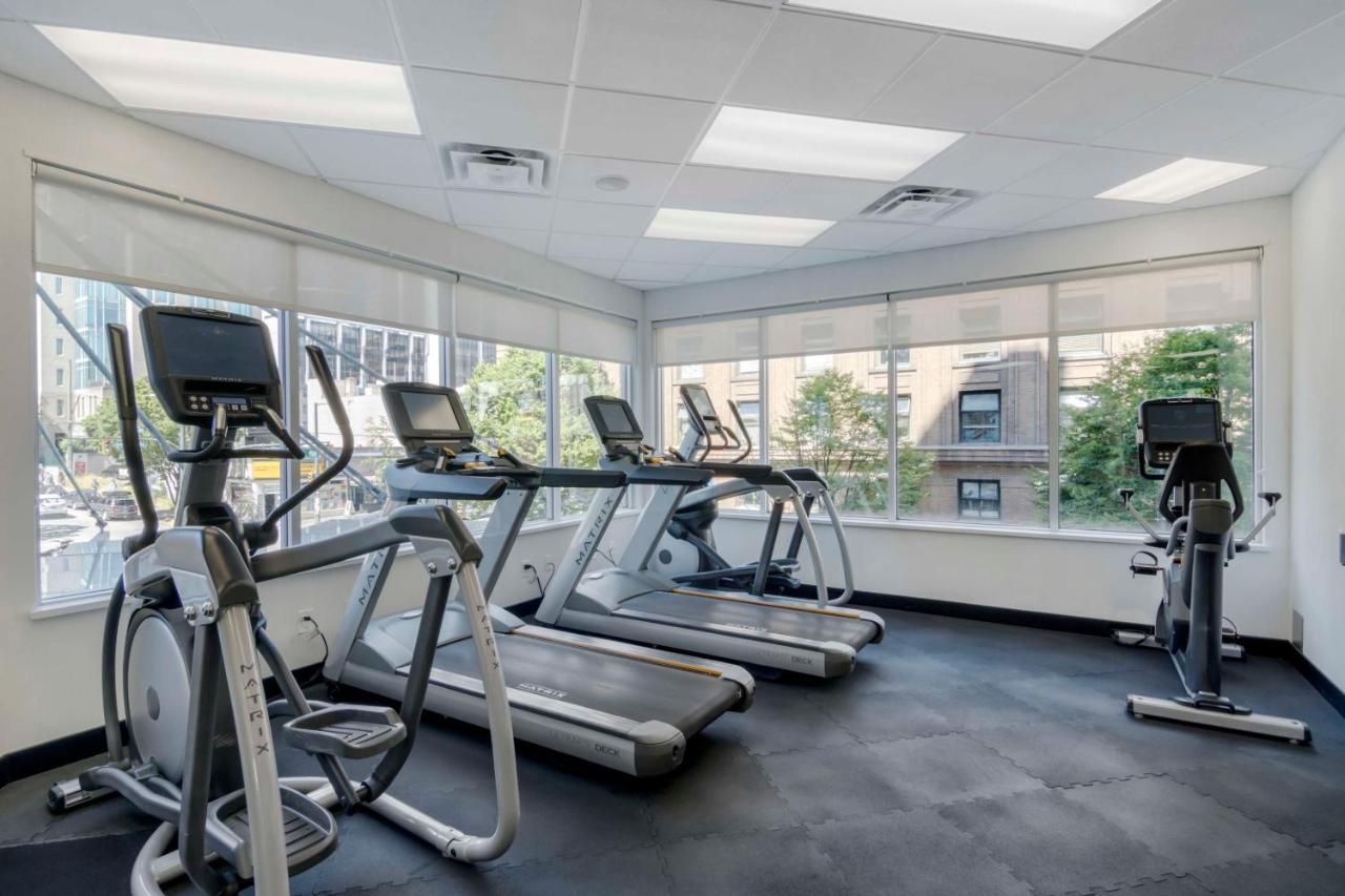 Best Western Premier Chateau Granville Hotel & Suites & Conference Centre Vancouver Esterno foto