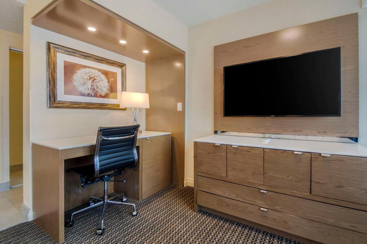 Best Western Premier Chateau Granville Hotel & Suites & Conference Centre Vancouver Esterno foto